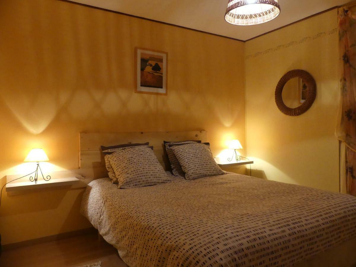 Les 3 Saisons Bed & Breakfast Cucuron Ngoại thất bức ảnh