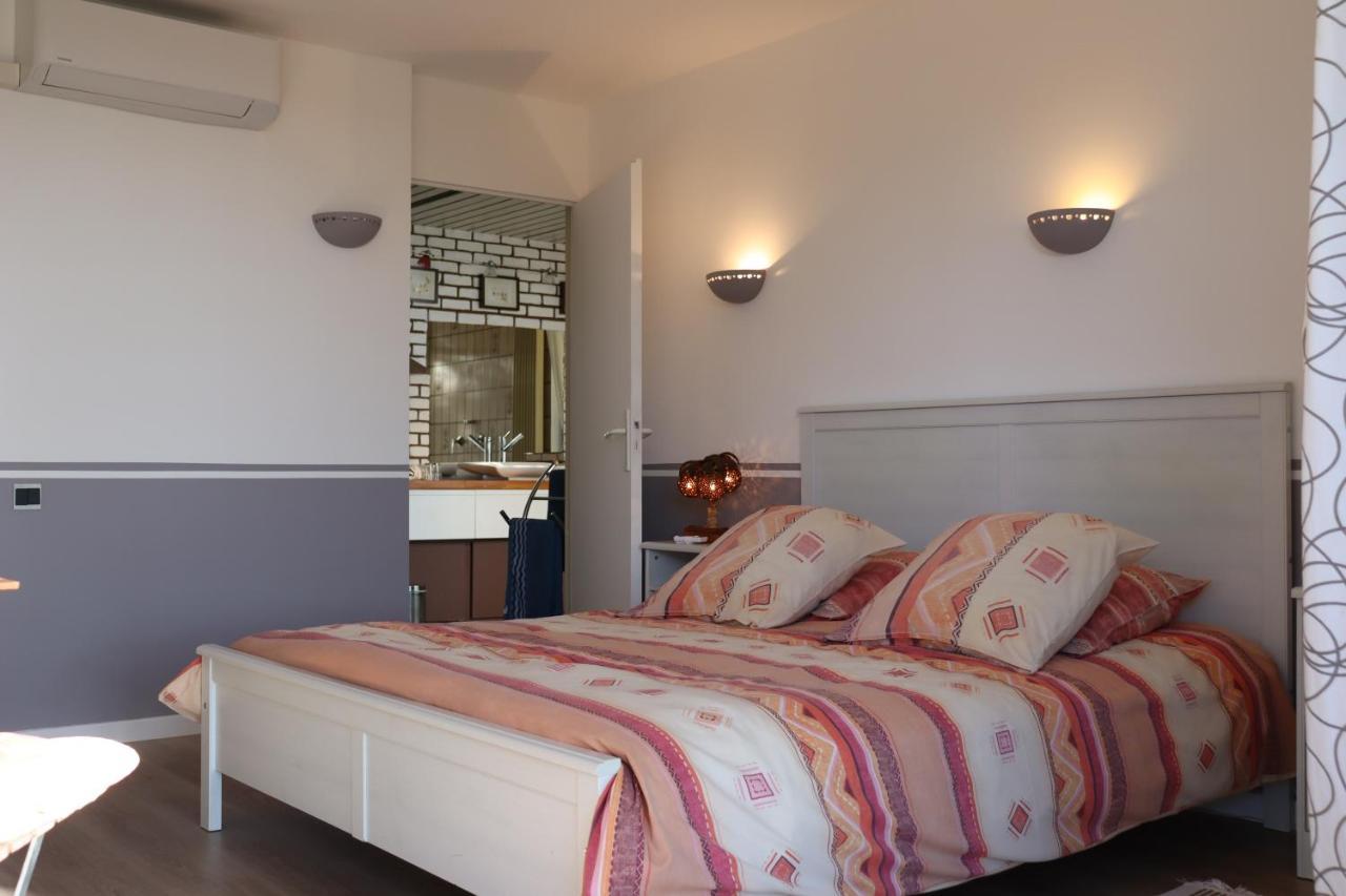 Les 3 Saisons Bed & Breakfast Cucuron Ngoại thất bức ảnh
